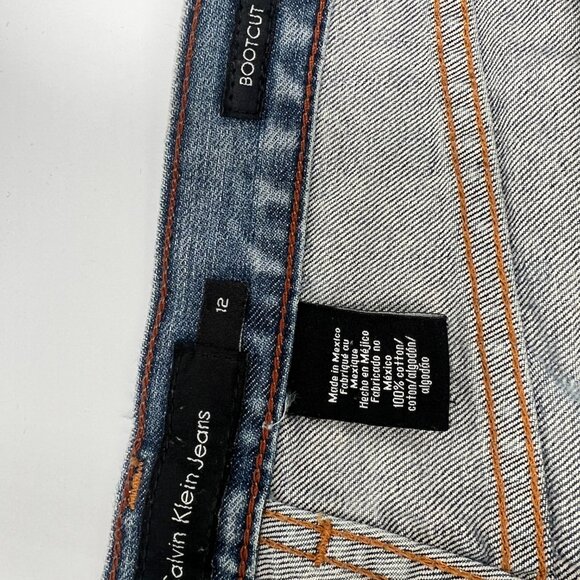 Calvin Klein Womens jeans | Bootcut Size 35x31 | Mid Rise | Rn#36009 100% Cotton - Picture 2 of 4